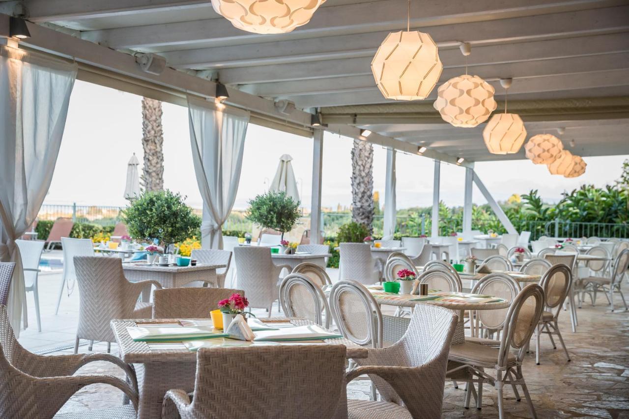 Astra Village Resort Свороната Экстерьер фото