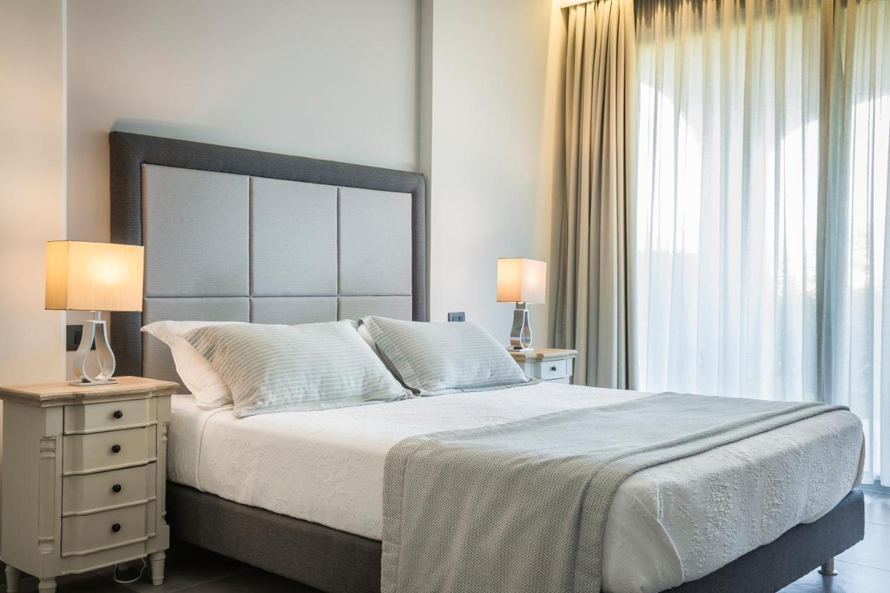 Astra Village Resort Свороната Экстерьер фото