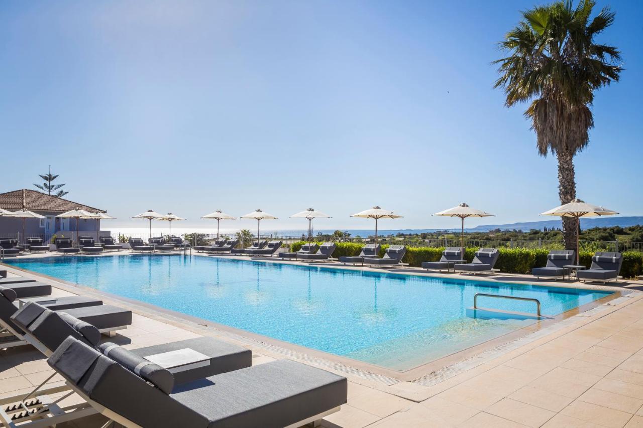 Astra Village Resort Свороната Экстерьер фото